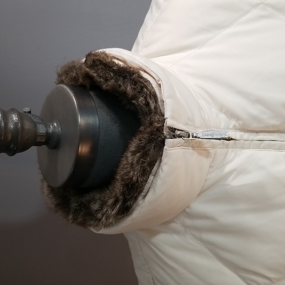 Eddie Bauer goose down womens vest size M winter white beautiful piece! - Picture 6 of 17